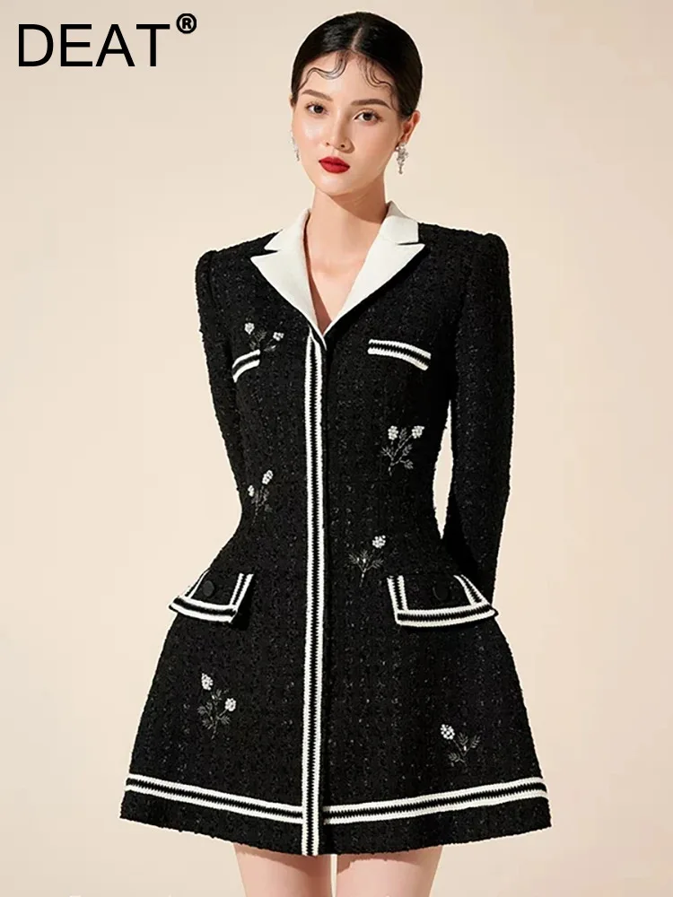 

DEAT Embroidery Dress Lapel Pin Bead Decorate Covered Button Contrast Color Short Slim Women's Dresses 2024 New Fashion 13DB3899