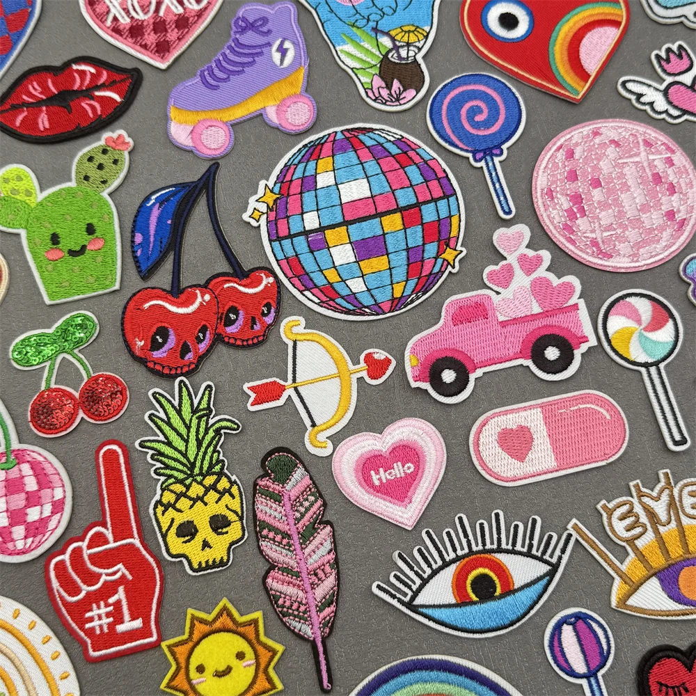 Cartoon Auto Herz Gestickte Patches Für Kleidung Eisen Auf Patches Auf Kleidung DIY Candy Kirsche Patch Für Kleidung Aufkleber