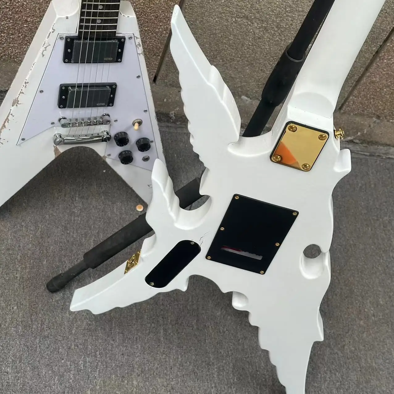 Engraved Angel Wings 6-S Electric Guitar HH White Body with Gold Parts Fast