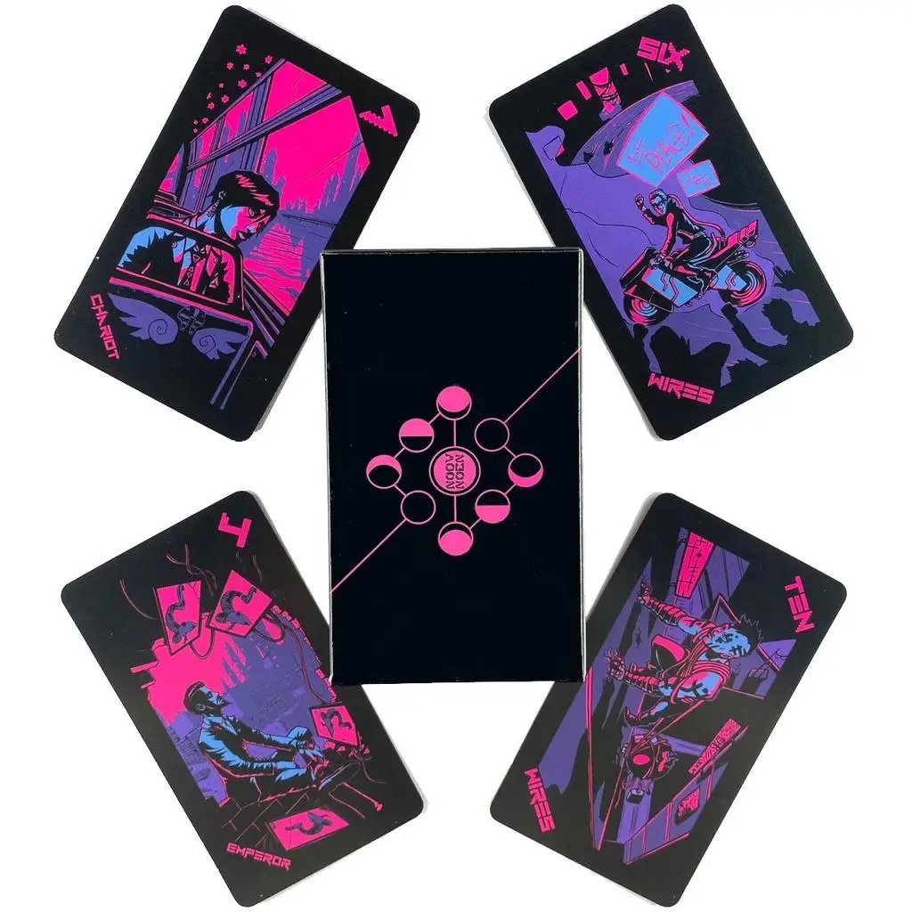 Таро луны колода. Неоновая Луна Таро. Neon Moon Tarot. Луна колоды холла. Колода Луна и волк.