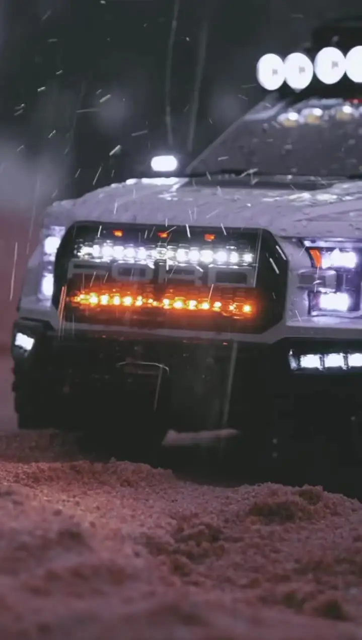 Радиоуправляемый автомобиль KM Thor F150 1/8 пикап Внедорожник для скалолазания RTR 2 4