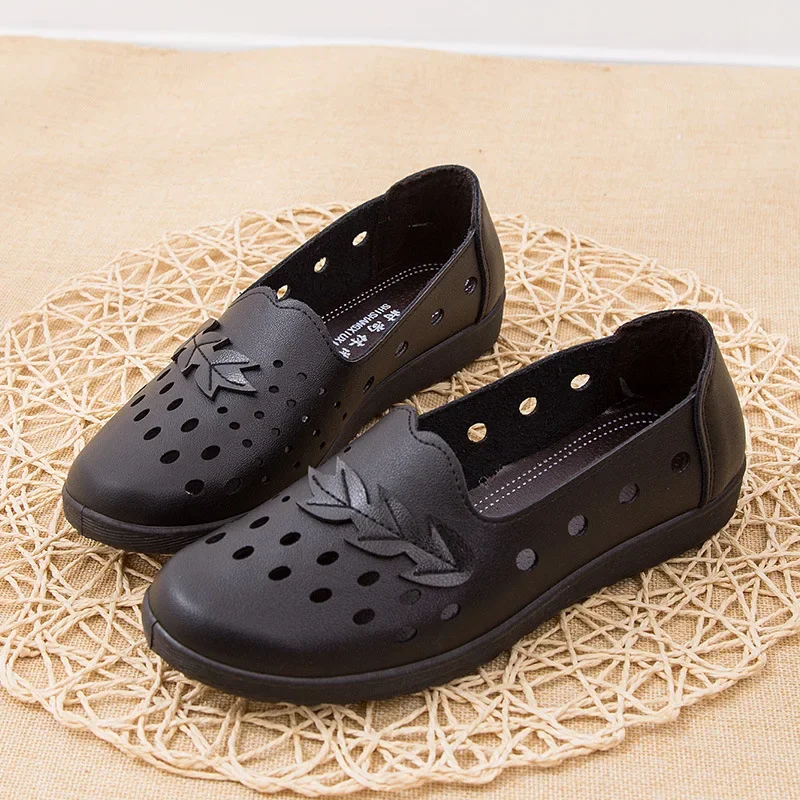 Fashion Summer Women Loafers Leather Casual Shoes Slip-on Ballet Flats Woman Luxury Hollow Out Breathable Women's Moccasins