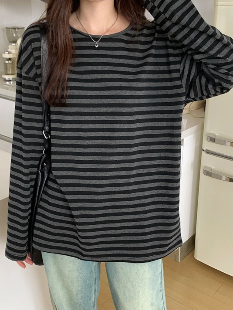 Autumn Women Harajuku Striped T Shirt Femme Streetwear Long Sleeve O-Neck Casual Oversize Top Black Grey Loose Street Tops Y2K