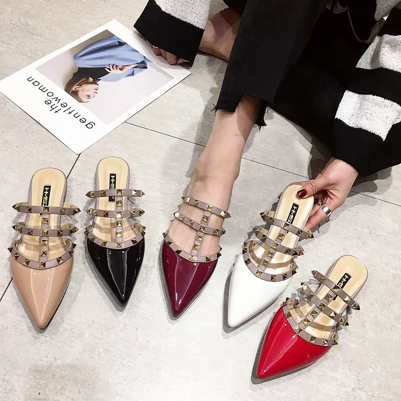 Women Flat Slippers Slip on Mules Brand Designers Fashion Luxury Rivet T-strap Slides Slip on Loafers Mules AS88