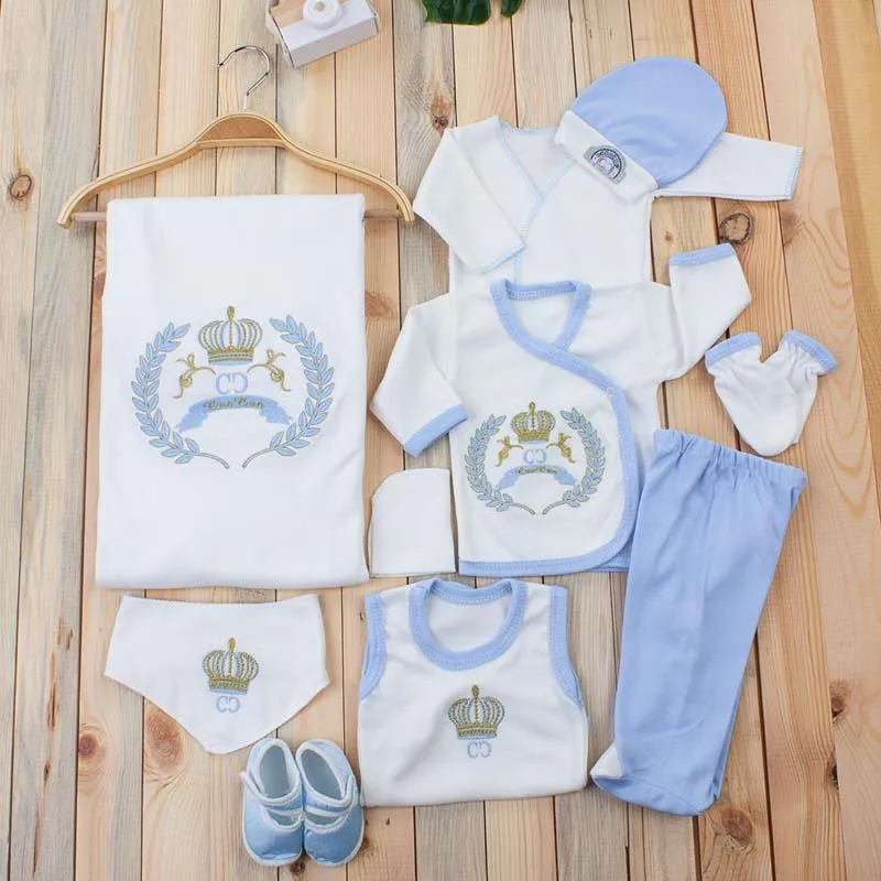 

Blue 10 piece king crown baby baby hospital outlet set