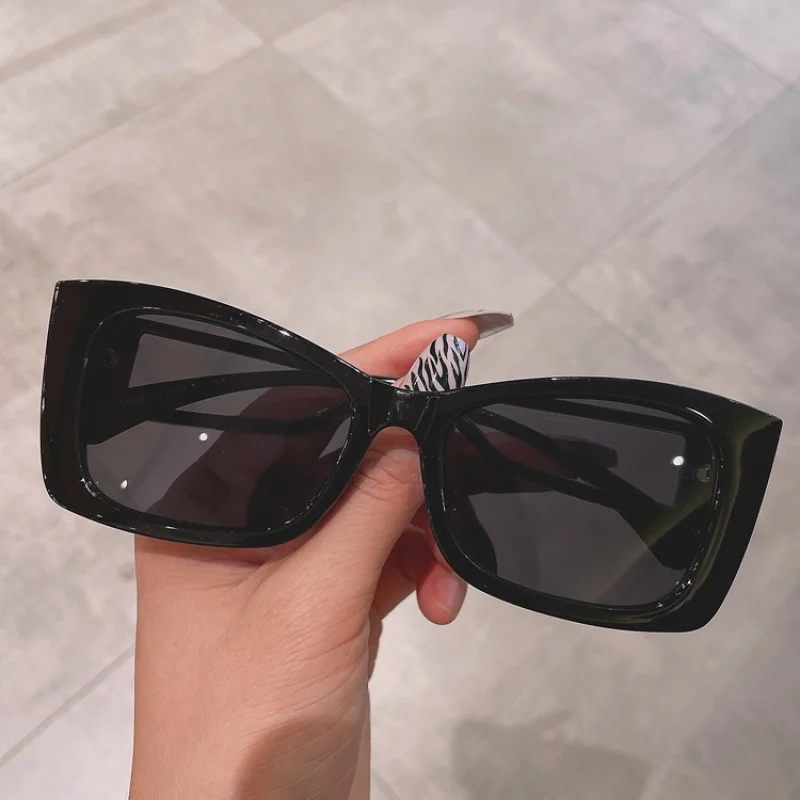 

New Classic Style Retro Cats' Eye Sunglasses Contrast Color Hollow Milk Tea Live Sunglasses Direct Supply