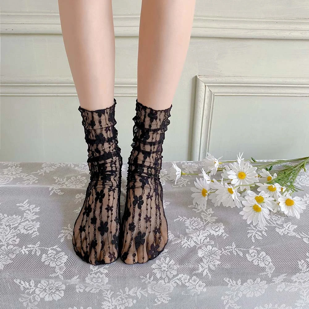Girls' Fashion Summer Hollow Out Soft Fresh Lace Flower Chic Socks Ladies Breathable Mesh Thin Sokken for Fashion Socks