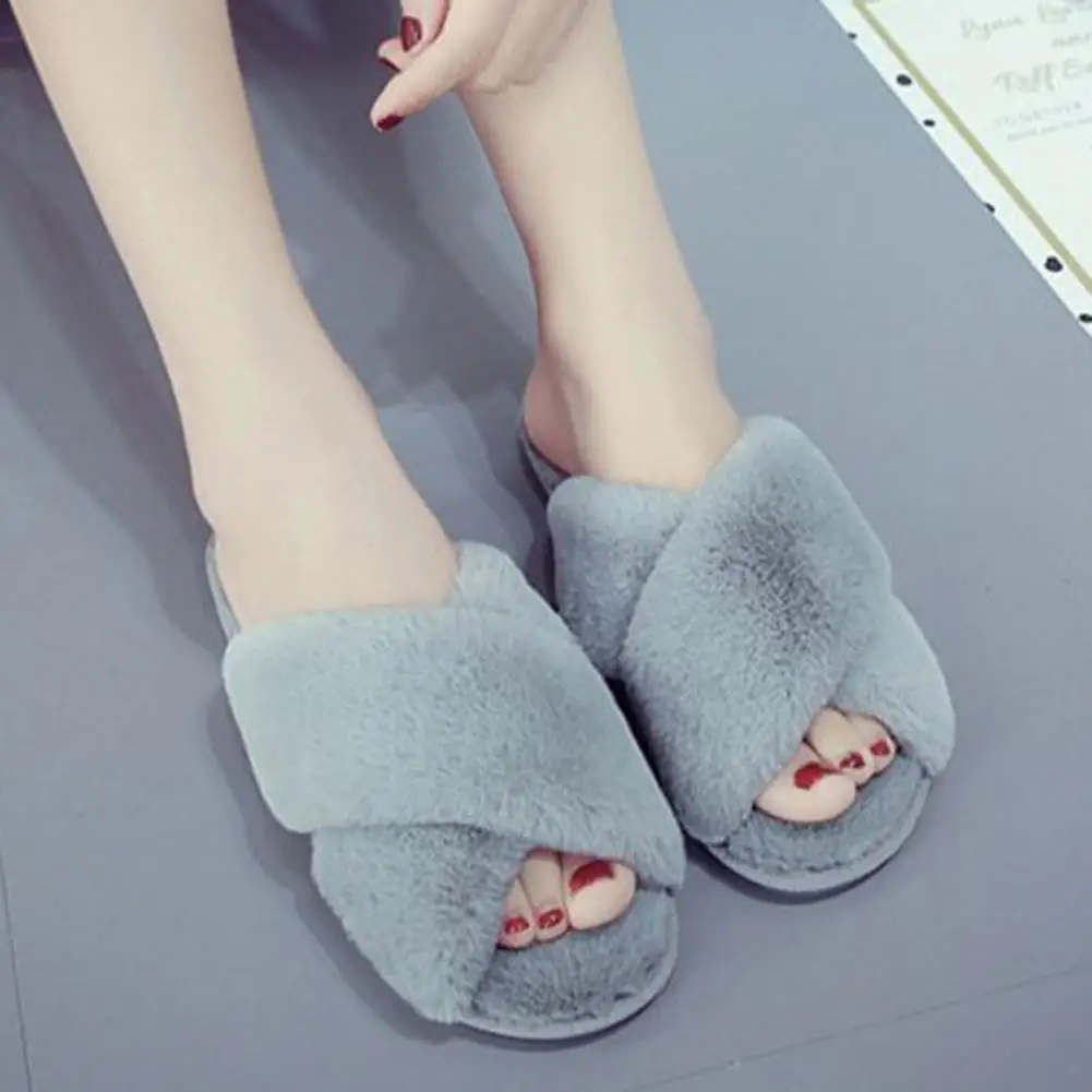 

Trendy Women Winter Slippers Cross Lovely Flat Heel Furry Slippers Open Toe Household Slippers for Indoor