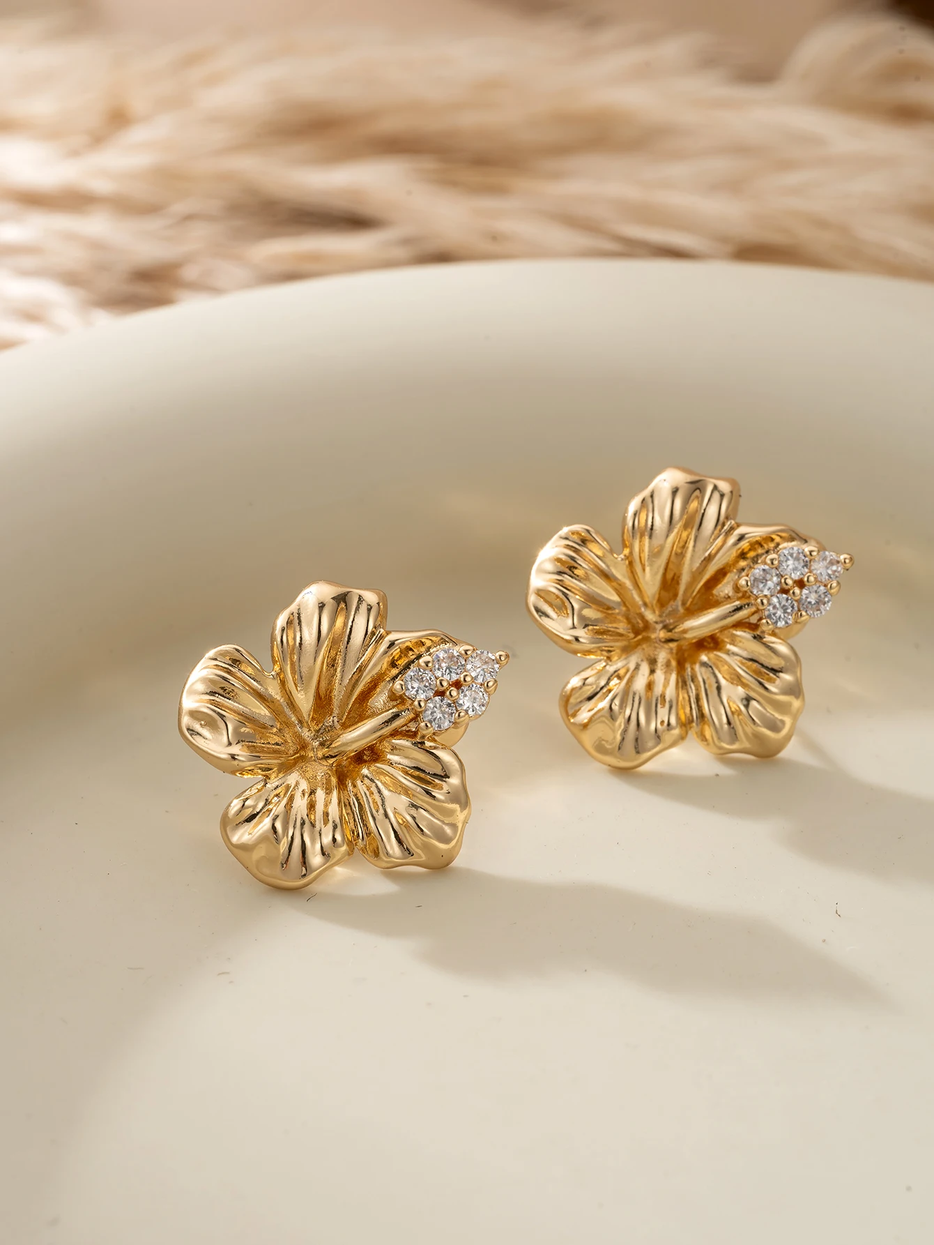 Womens Cube Zirconia Flower Earrings