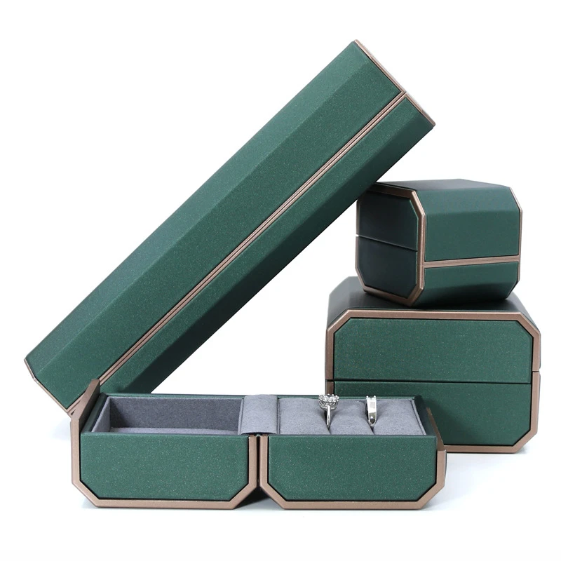 Fashional New Design PU Leather Double Ring Pendant Bangle Bracelet Jewelry Gift Box for Marriage Proposal Wedding