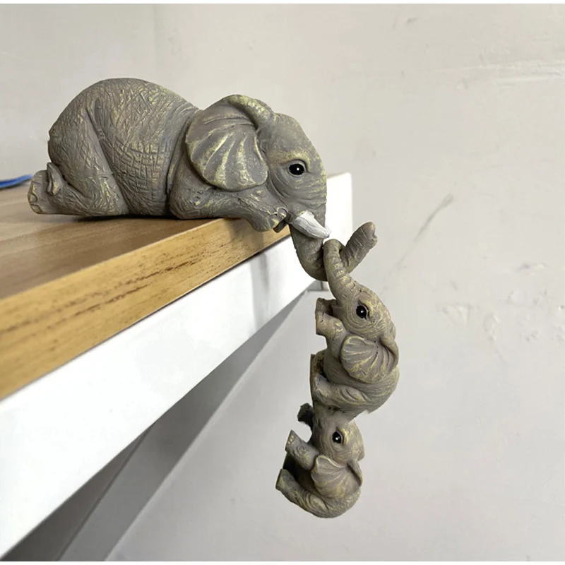 1 Piece Elephants Mother Hanging 2-Babies Figurine Resin Craft Ornament Figurines Miniatures Crafts Gifts Animal Home Decoration