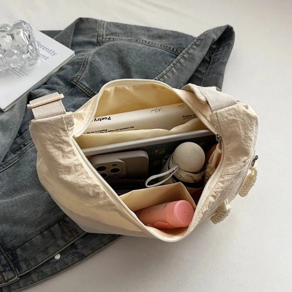 Lässige Canvas-Umhängetaschen, Koreanischer Stil, Leichte Sport-Hobo-Tasche, Einfarbig, Große Kapazität, Dumpling-Tasche für Herren – Detail 18