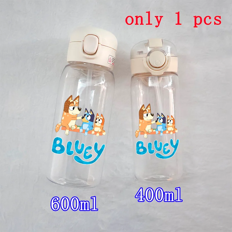 thumbnail image 1 of Taza de agua con pajita de plástico transparente para niños, botella de agua potable portátil para deportes al aire libre, regalos de animación Bluey, 400/600ml, 1 of 5