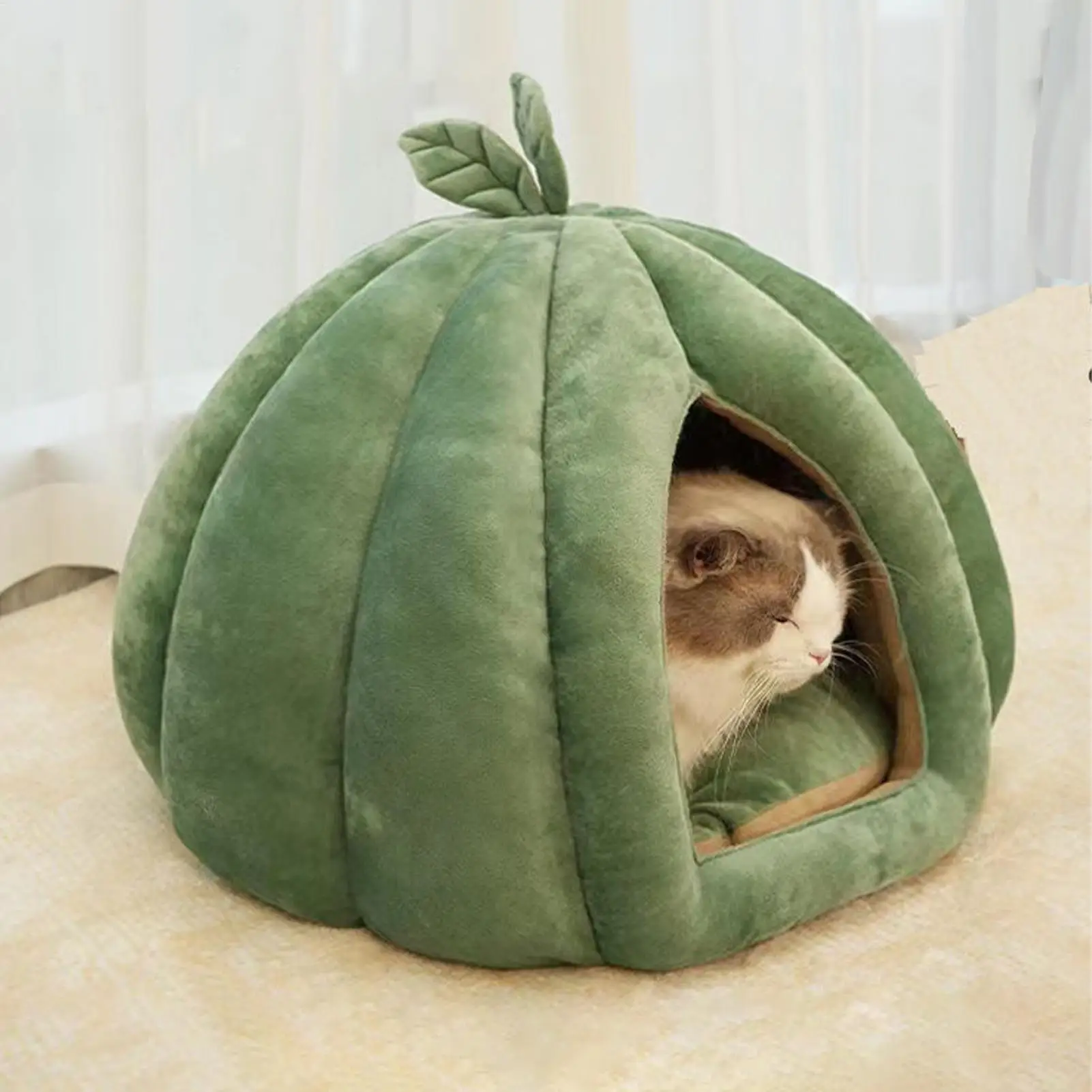 Halloween Thickened Pet Bed Enclosed Cat Nest Warm Cat Bed Pumpkin Shape Pet Sleeping House For Cats Washable Cat Sleeping Bed