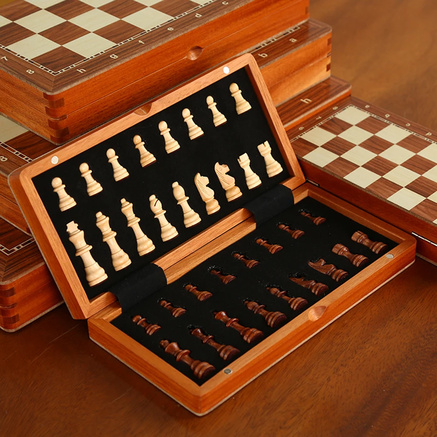 Rosewood Luxury Chess Set 3