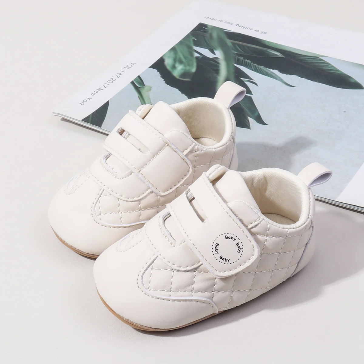 %E3%80%90Hot%20demand%E3%80%91%20Spring%20and%20Autumn%200-2%20Years%20Old%20Baby%20Shoes%20Casual%20Tape%20Infant%20Walking%20Shoes%20Soft%20Rubber%20Bottom%20Anti-Slip%20Pre-Walking%20Sho%20-%20Image%203