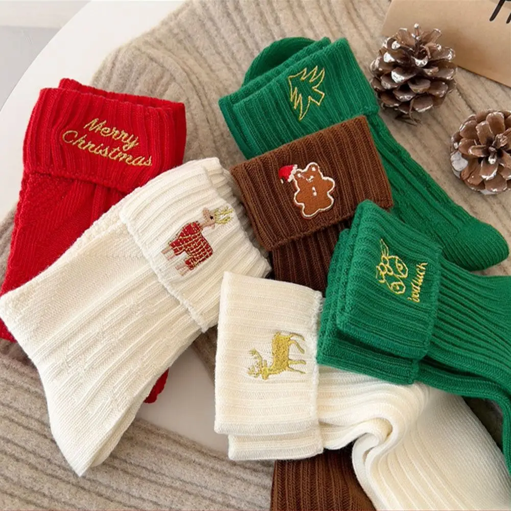 Harajuku Cotton Christmas Embroidery Socks Christmas Tree Bell Cartoon Hosiery Letter Korean Style Mid-Tube Socks Girls