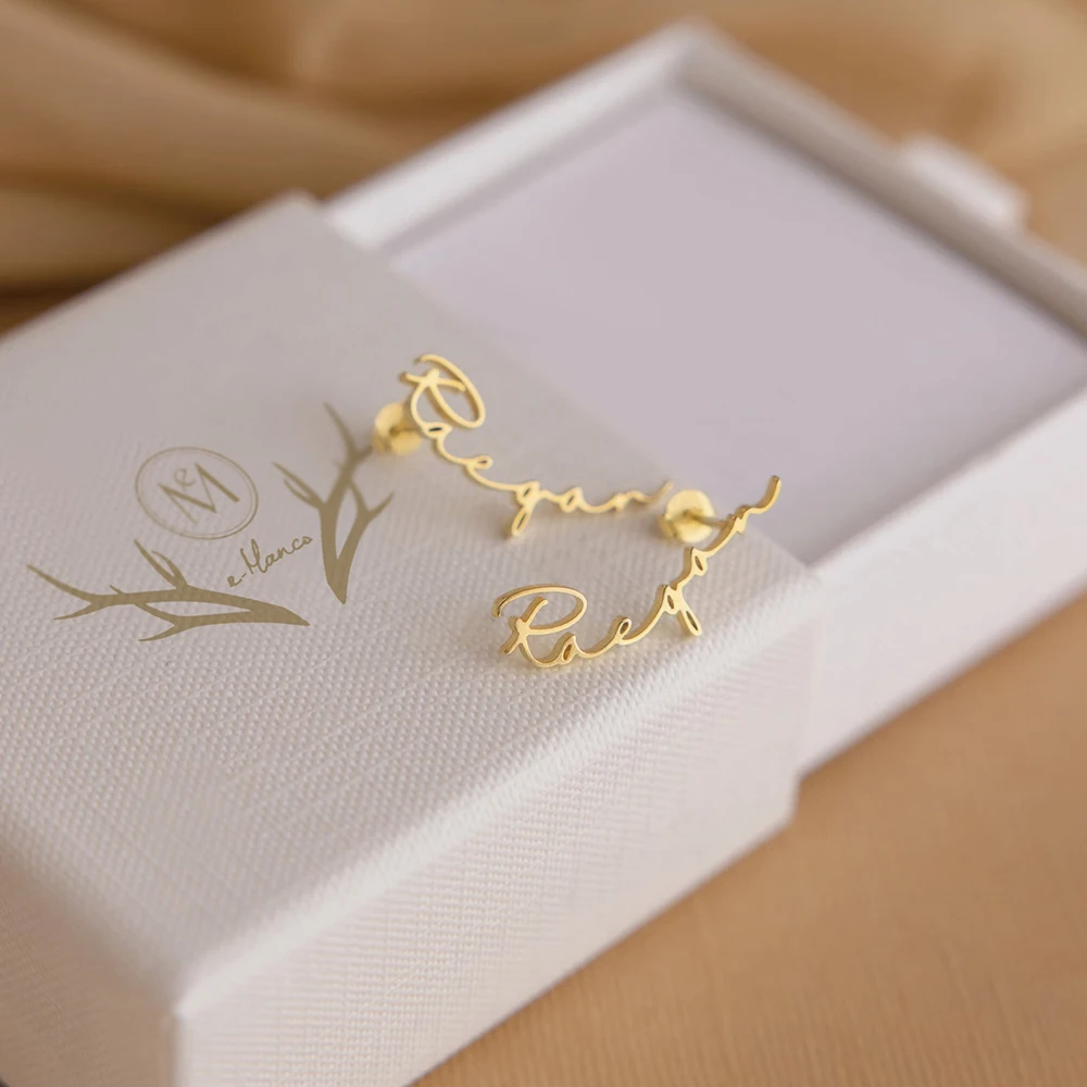 Emanco Aangepaste Naam Oorbellen Voor Vrouwen Gouden Kleur Gepersonaliseerde Letter 316l Roestvrij Staal Oorknopjes Sieraden Cadeau