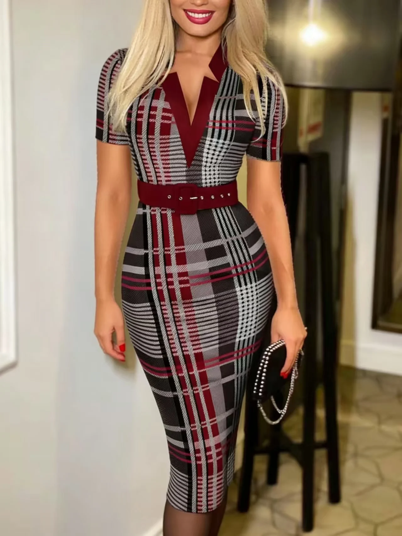Robe crayon mi-longue sexy à motif géométrique pour femmes, col en V, avec ceinture, robe moulante en tricot à manches longues, adaptée à toutes les saisons