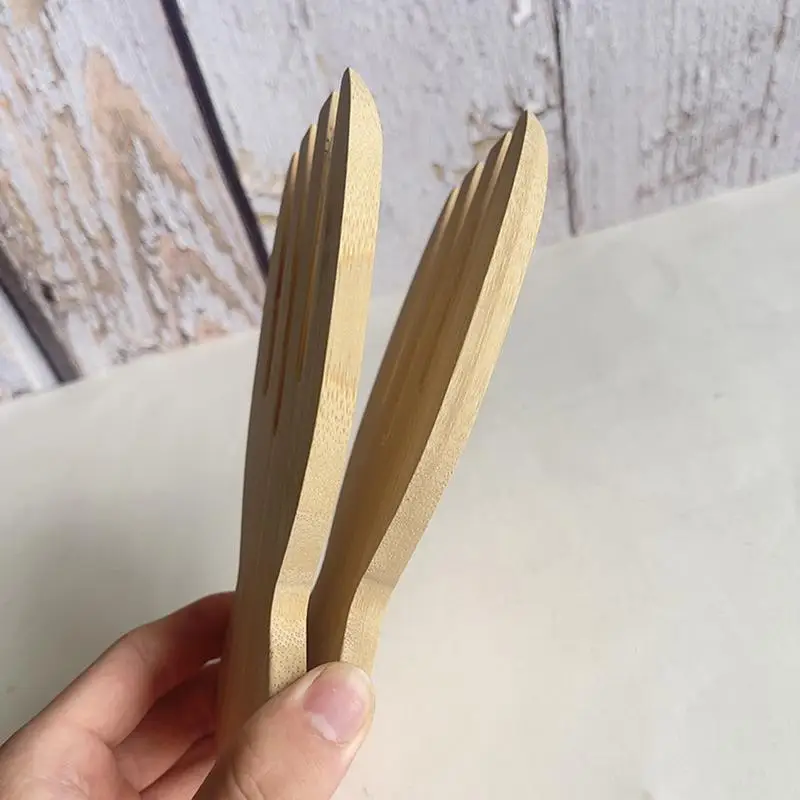 Salad Hand 2pcs Wooden Claws Hand Server For Salad Creative Kitchen Tool With Smooth Surfaces Grinding For