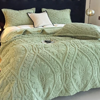 European 3D Floral Coral Fleece Blanket – Soft Warm Winter Throw 1