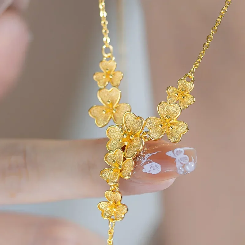 9999 24K Real Yellow Gold Three-Petal Grass Clavicle Necklace, Niche Senior Sense for Trendy Wear