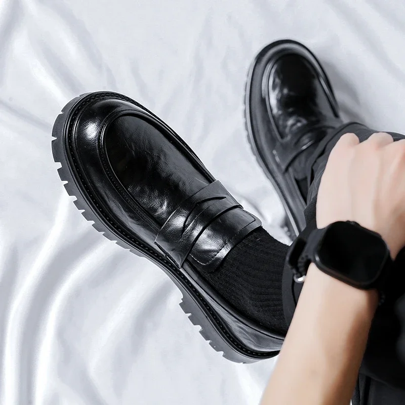 

Men Autumn Luxury Dress Shoes Mens Oxfords Daily Office Business Shoes Mens Fashion Black Loafers Casual Leather Platform Shoes