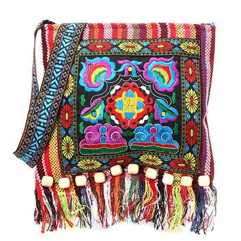 Borsa a tracolla ricamata in stile etnico Boho con decorazione con nappe per donna