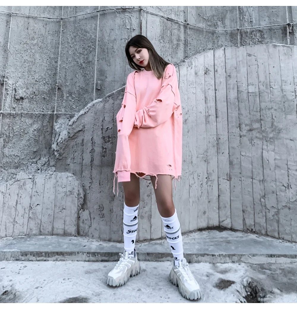 Camisolas rasgadas de manga comprida para homens e mulheres, pulôveres de ombro, streetwear com buracos rasgados, roupas grunge, sloth tops, primavera