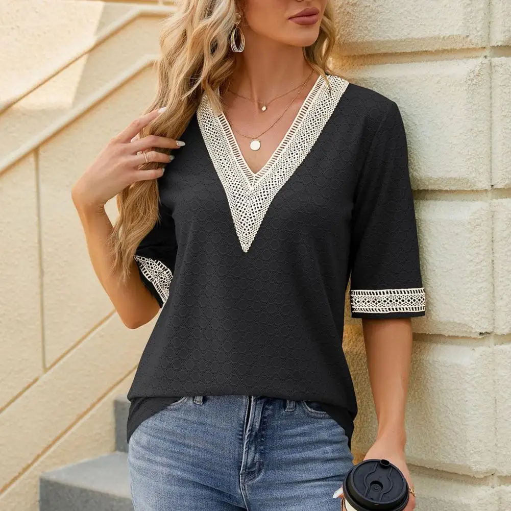 

Loose Women Top Golden Lace V-neck T-shirt for Women Streetwear Tops with Loose Fit Short Sleeve Pullover Style Women T-shirt
