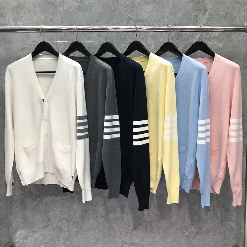 

TB Sweater Autunm Winter Sweater Male Fashion Brand Men's Clothing Classic Cotton 4-Bar Milano Stitch V-Neck Cardigan Coats