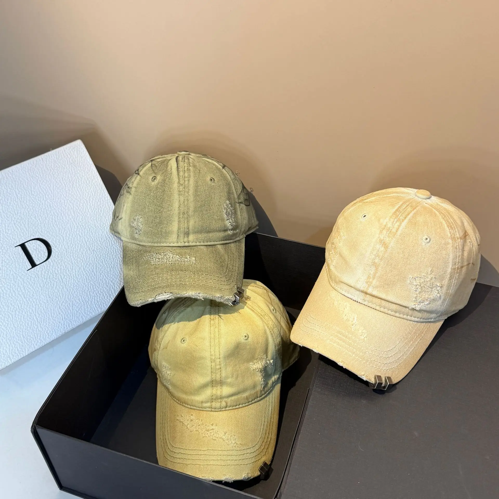 Punk-Style Baumwoll-Baseballkappe mit Löchern, Modische Streetwear Hip-Hop-Kappe, Verstellbare Snapback Sonnenschutz-Visiermütze für Tennis und Golf – Detail 5