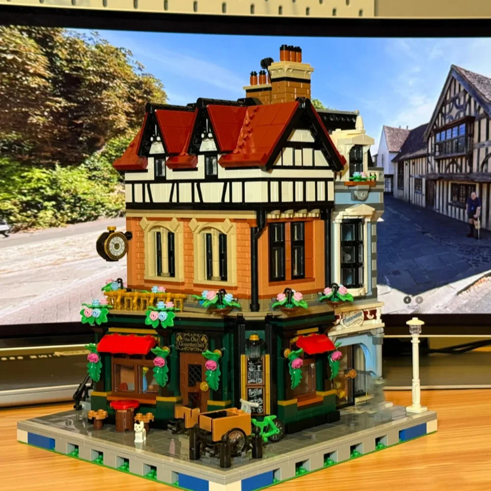 3266PCS MOC Tudor Corner Modular Building Blocks Creative Expert Street Views Br
