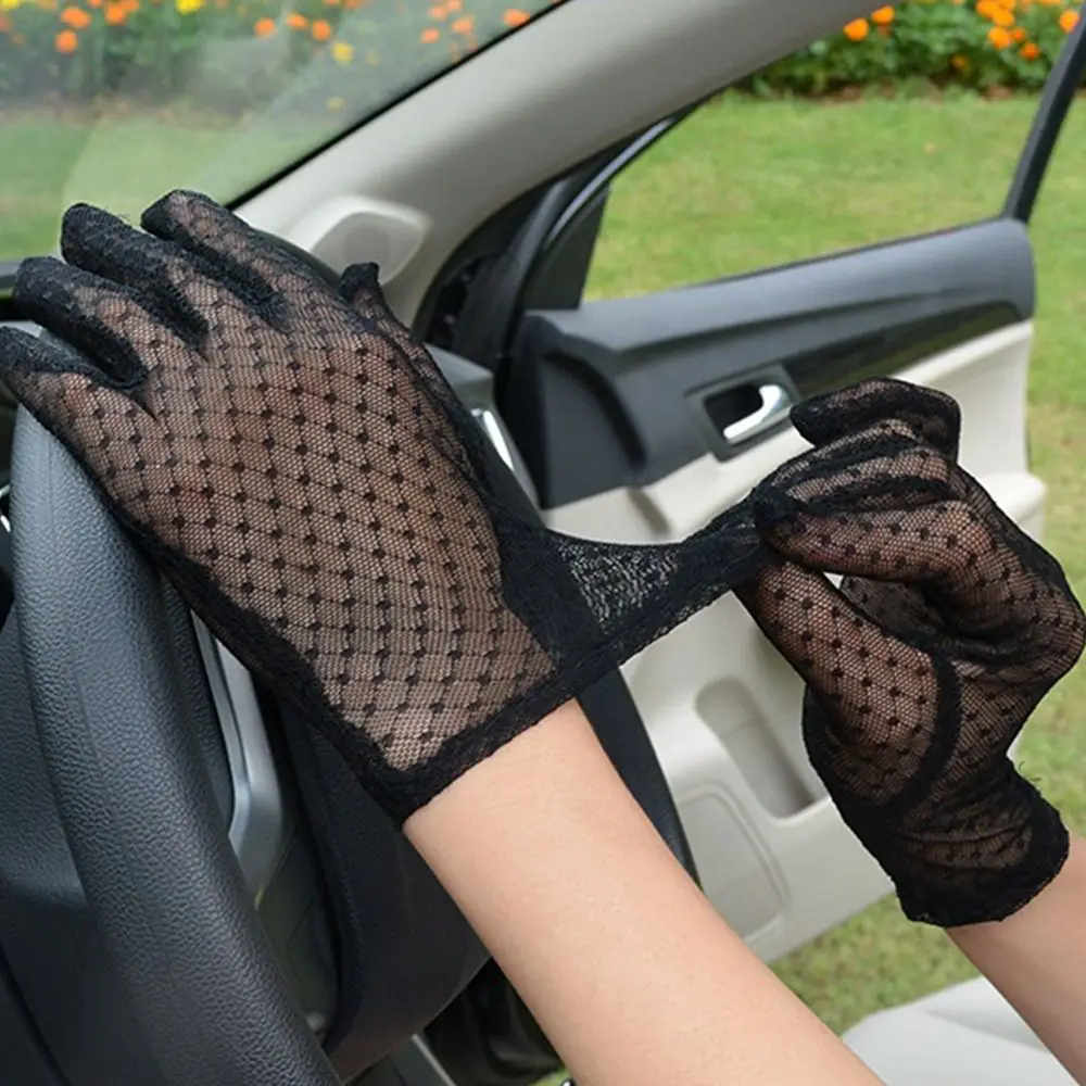 

Anti Uv Women Breathable Mittens Mesh Lace Short Gloves Finger gloves Women Gloves Driving Gloves