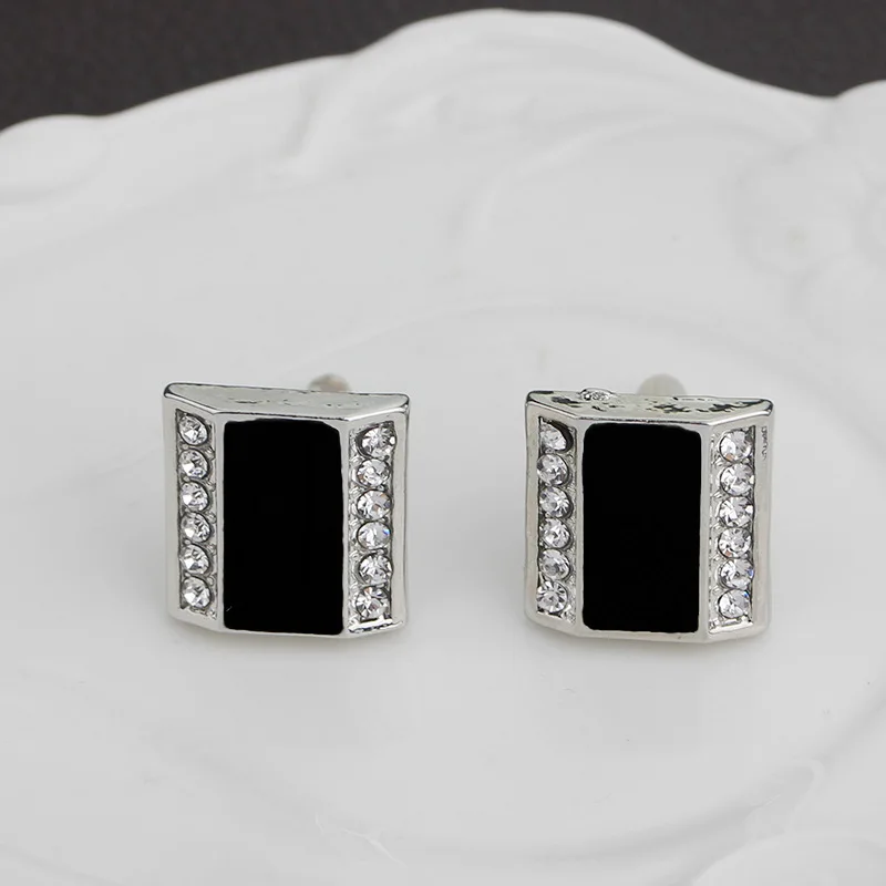 

Hot Sale Fashion Versatile Casual Geometric Rhinestone Inlaid Three-dimensional Shirt Men's Cufflink Business Sleeve Studs