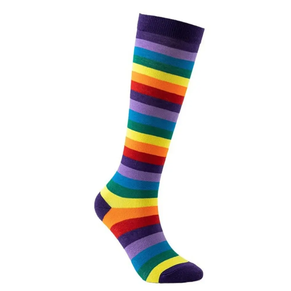 Modische Regenbogenfarbene Damenstrümpfe, weiche, elastische, regenbogengestreifte Socken, hochwertige Party-Performance-Wadensocken für Mädchen – Detail 8