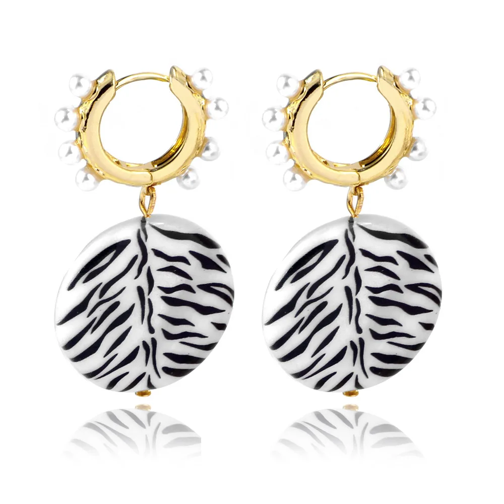 

LVE4 Blue Love Earrings Female Korean Temperament Net Red Earrings Small And Delicate Girl Heart Sweet Style