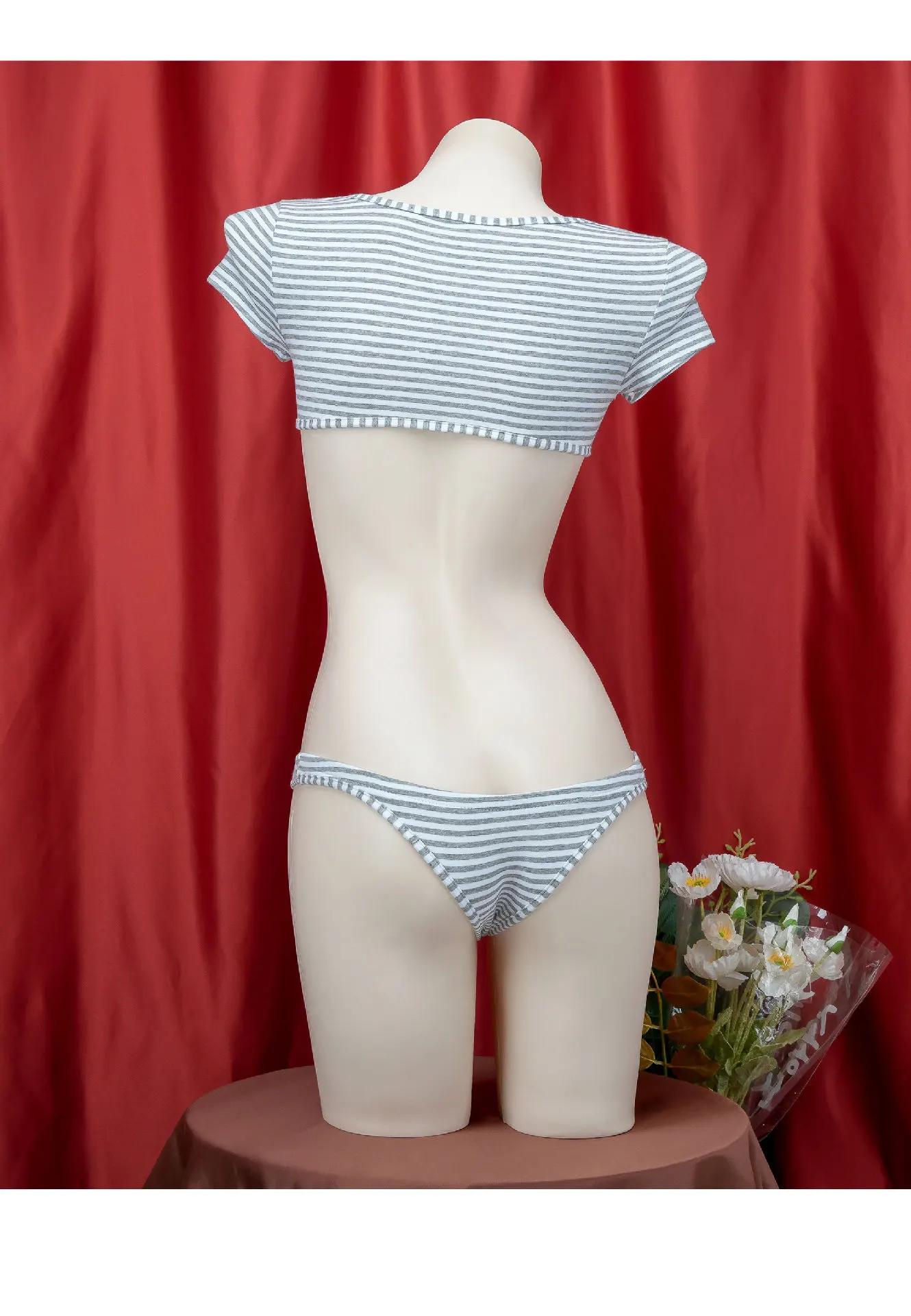 Bikini giapponese a righe - Styling completo