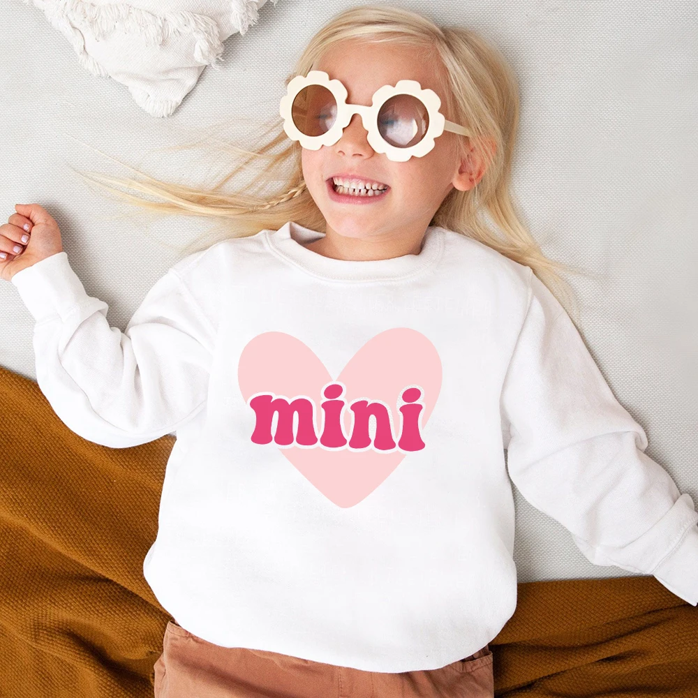 Mama Mini Print Valentine Family Matching Outfits Mom Kids Sweatshirt Family Clothes Valentine Day Party Women Children Outfits 6
