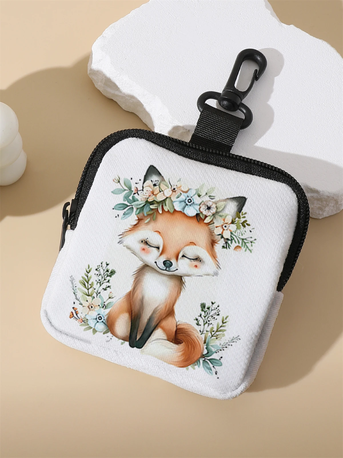 Fox patterned large capacity coin wallets, digital printed wallets, and storage bags are ideal choices for gift giving