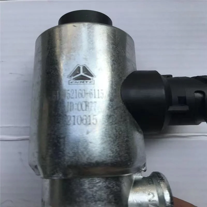 Solenoid Valve 811W52160-6115 Used For CNHTC SINOTRUK HOWO A7 T7H T5G SITRAK Two-position Three-way Exhaust Solenoid Valve