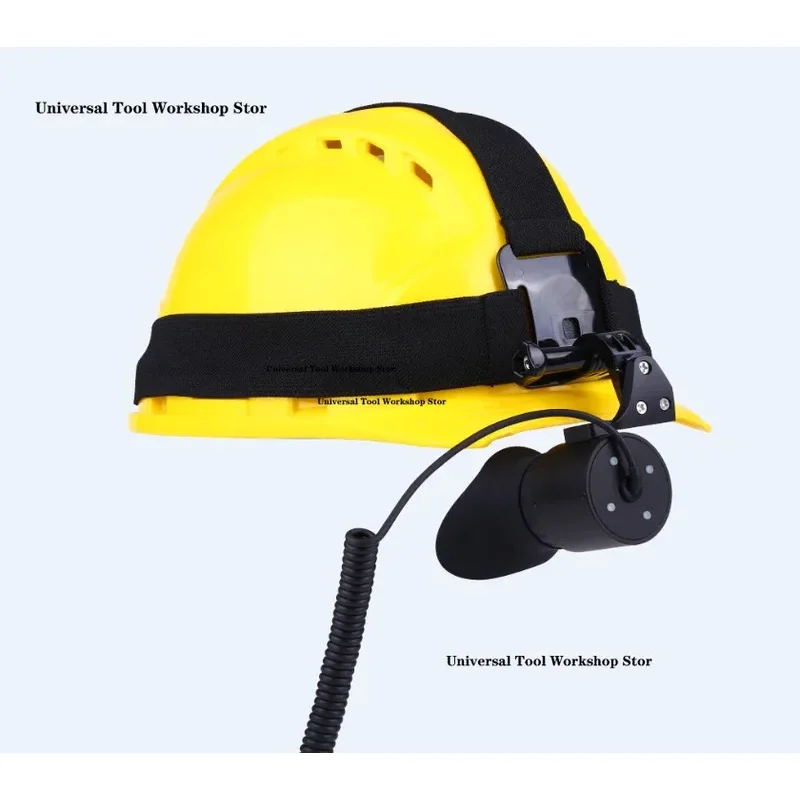 Utilisateur portant le Monoculaire FPV V770 Pro OLED 0.39" 80" écran portable lors d'un vol de drone FPV.