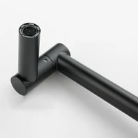 สีดํา 304 ก๊อกน้ําอ่างล้างจานสแตนเลสปกปิดพับร้อนและเย็นผสมน้ําอ่างล้างจานแตะคู่หลุมเดียวจับแตะ 5