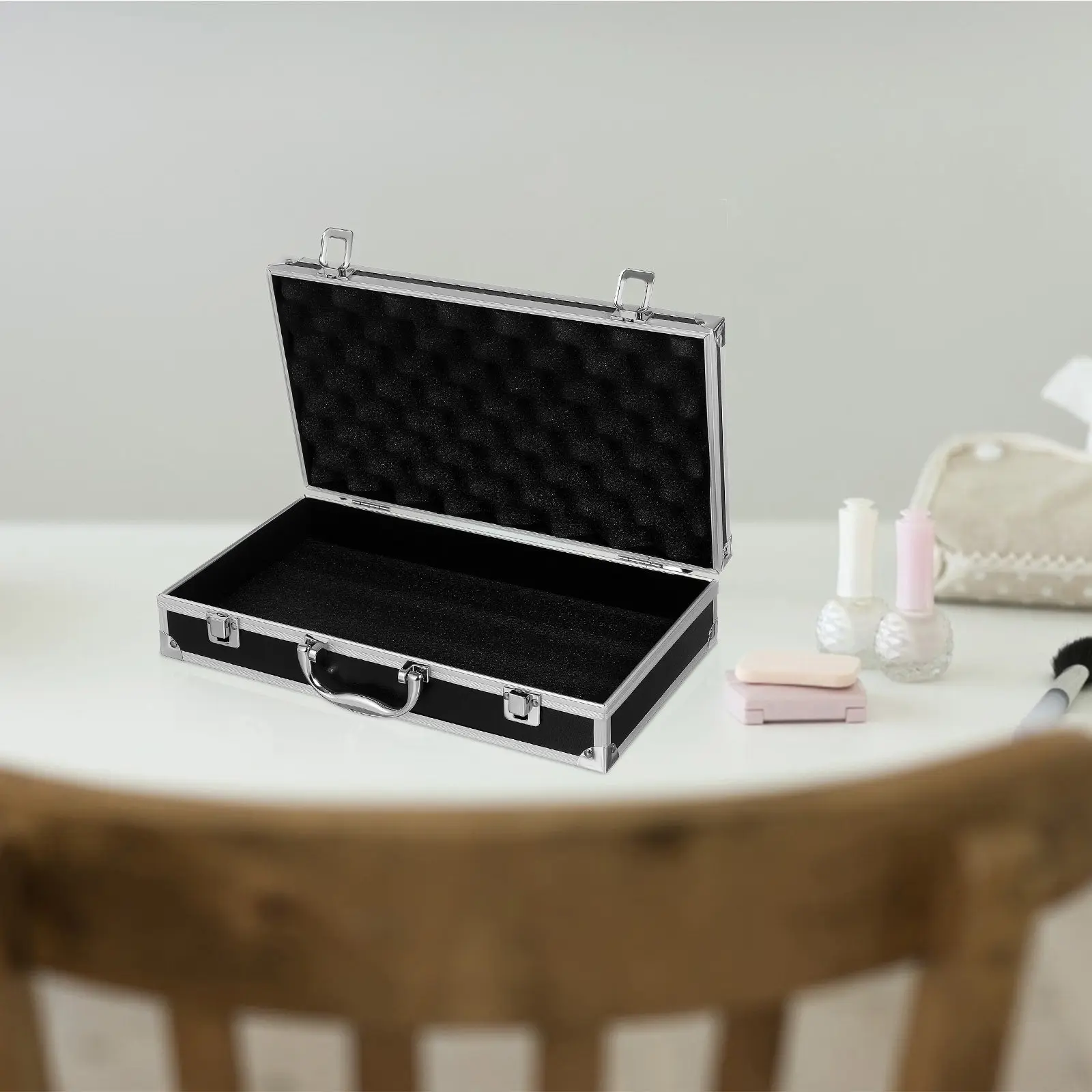 다목적 알루미늄 합금 도구 상자 의약품 보관 용기 안전 잠금 장치가 있는 휴대용 운반 케이스 도구를 위한 넓은 공간