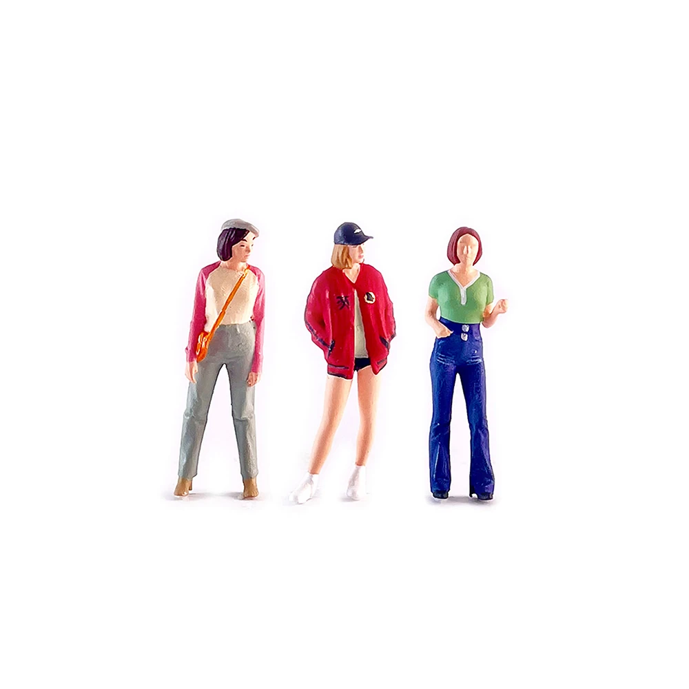 RM 1:64 Three Urban Fashionable Women Micro Scene Mini Figure Model