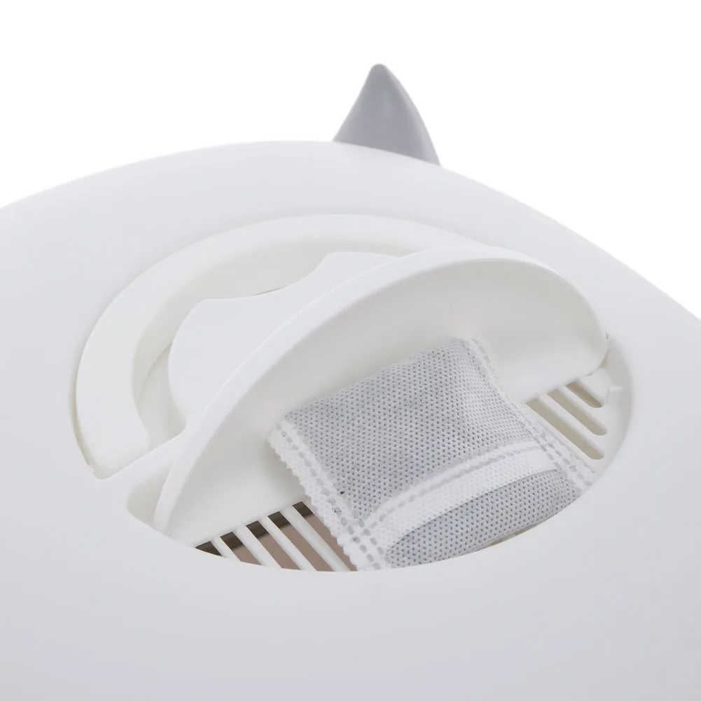 Livingandhome Grey Little Devil Design Enclosed Cat Litter Box with Cat Litter Scoop