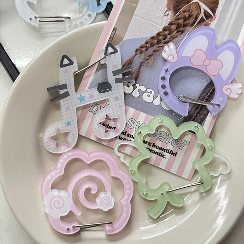 Kawaii Carabiner Clip Outdoor Irregular Keychains for Backpack Camping Cartoon Kpop Idol Cards Hanging Keyring Decoration 3