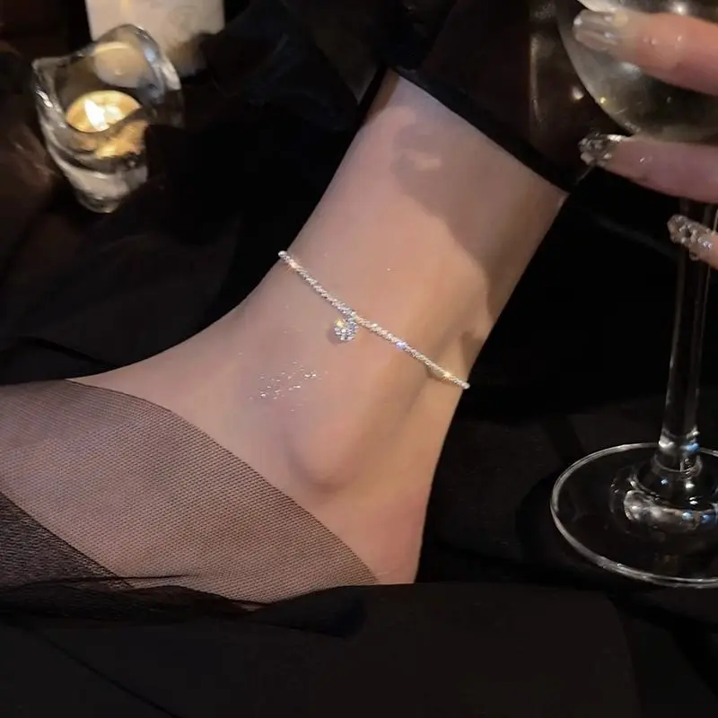 Exquisite Sparkling Silver Color Zircon Anklet for Women Elegant - Main Image