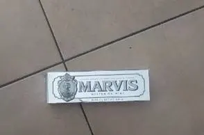 1PC 85ml Italy Original Marvis Toothpaste Whitening Mint Freshen Breath Remove Smoke Stains Toothpaste Teeth Whitening photo review