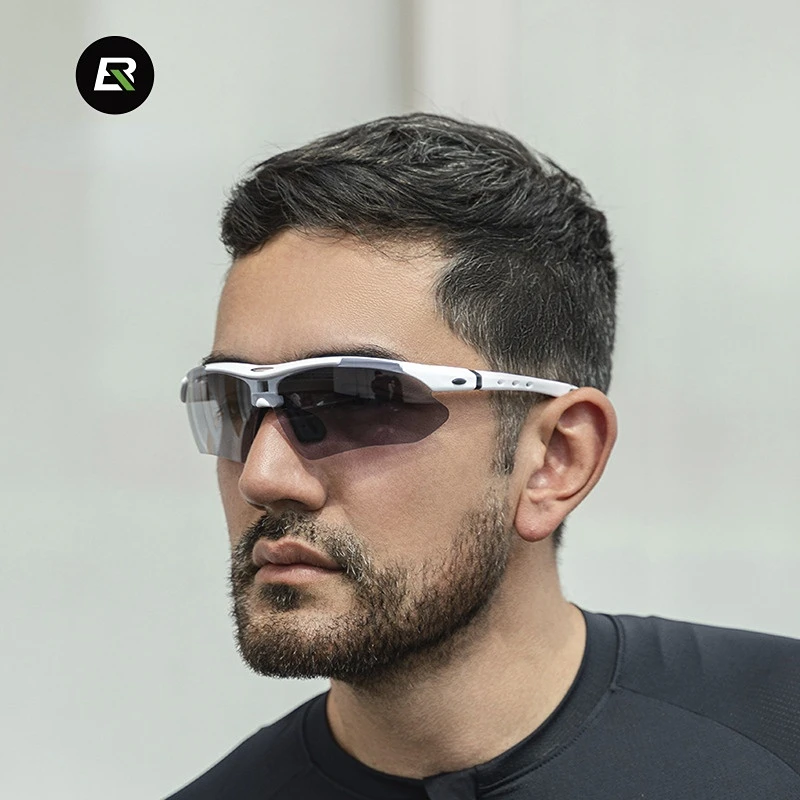 https://ae01.alicdn.com/kf/Sc32bd39e525d46429203a2a7b9794943l/ROCKBROSClassic-Polarized-Cycling-Glasses-for-Men-and-Women-Outdoor-Sports-Bicycle-Mirror-with-Myopia-Frame-2023.jpg